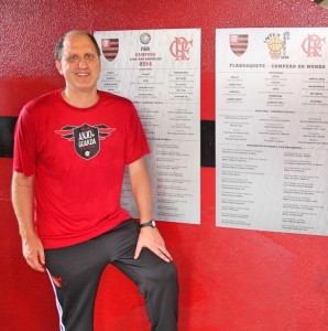Póvoa por mais três anos! Foto: Flamengo